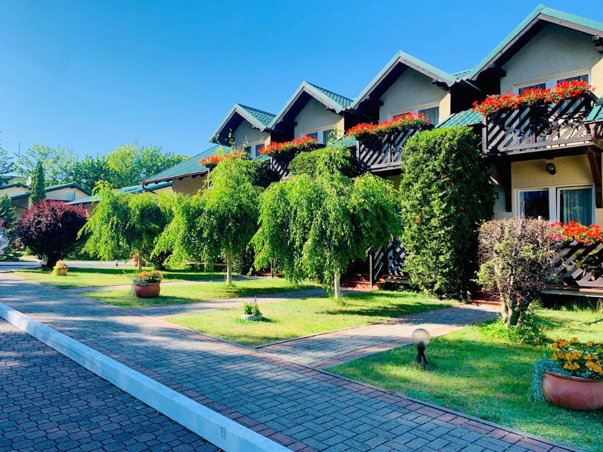 Roza Wiatrow Hotel วาดีสวาโวโว ภายนอก รูปภาพ