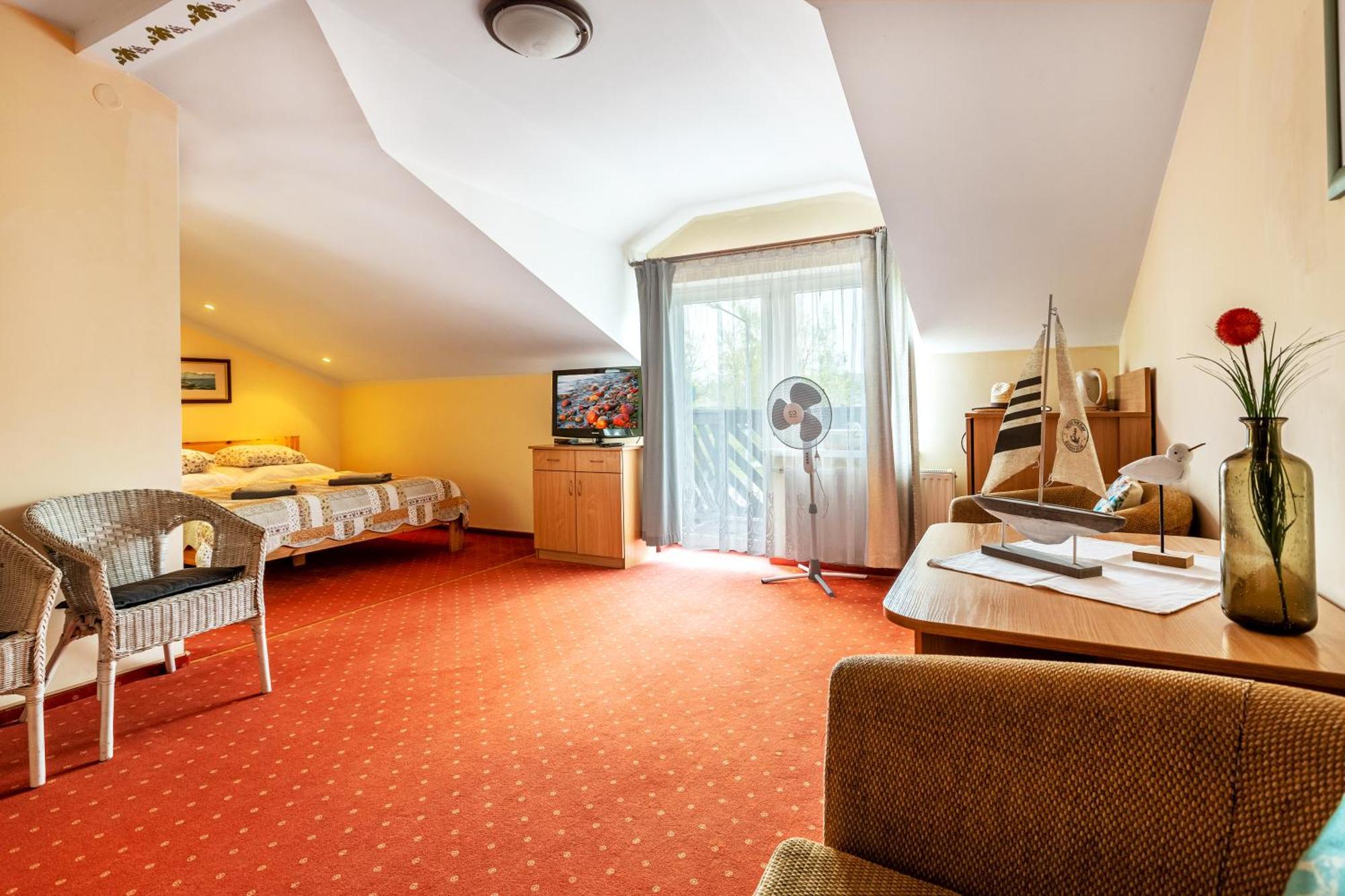 Roza Wiatrow Hotel วาดีสวาโวโว ห้อง รูปภาพ